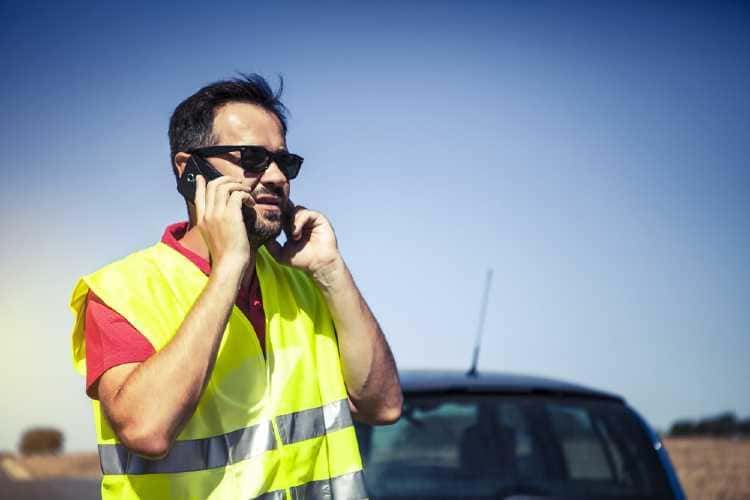 S8 przy węźle Konotopa – holowanie samochodu po kolizji i bezpieczna pomoc drogowa